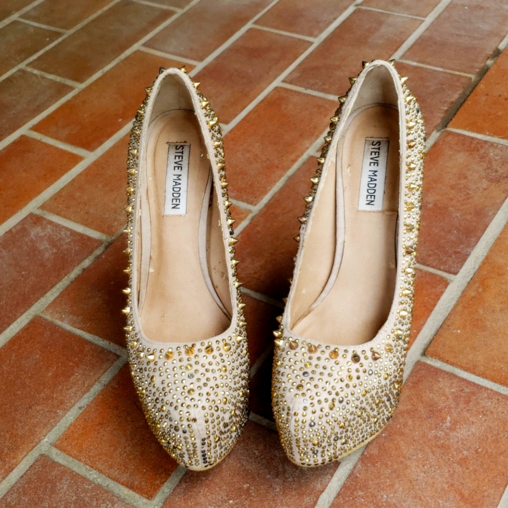 Steve Madden Rhinestone Pumps